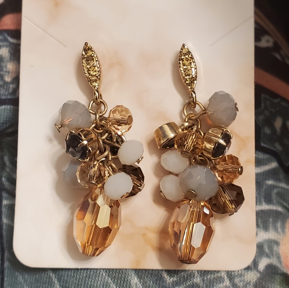 E23 Accent Cluster Earrings - Picture 1 of 4